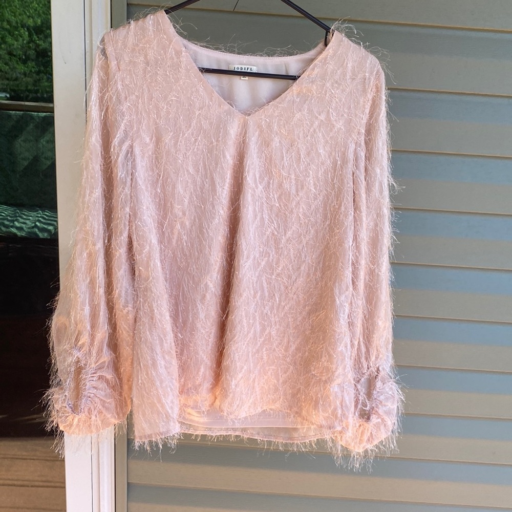 Jodifl light pink blouse with shimmery type fringe